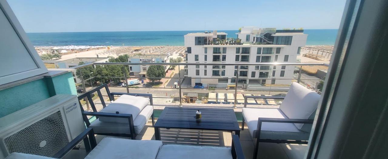 Luna Rossa Sumerland Apartament